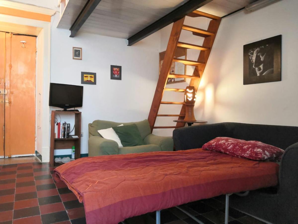 Affascinante Monolocale In Palazzo Storico, 50Mtr Da Piazza Azuni Apartment Sassari Luaran gambar